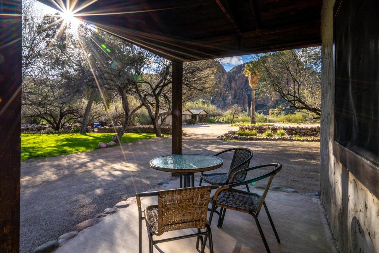 Saguaro Lake Ranch ファウンテンヒルズ エクステリア 写真