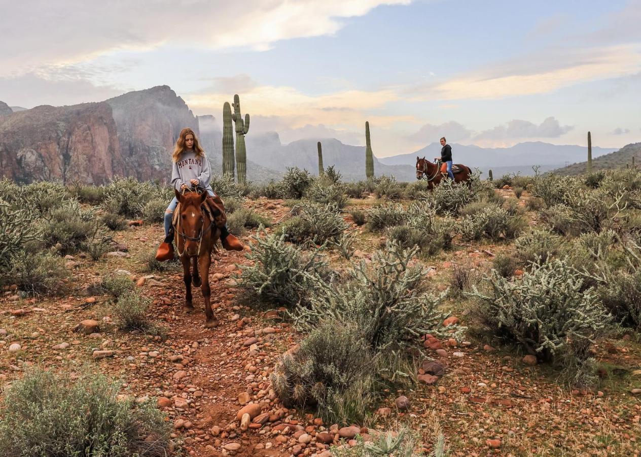 Saguaro Lake Ranch ファウンテンヒルズ エクステリア 写真
